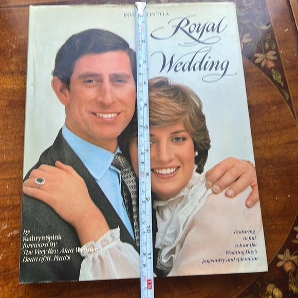 Invitation To A Royal Wedding Book Princess Diana 1981 - Picture 7 of 8